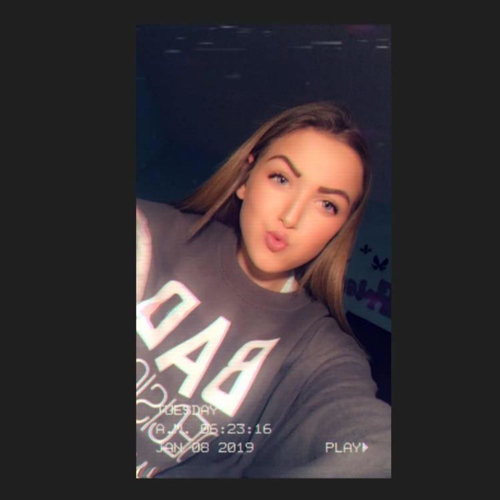 Meet your Posher, Hailie